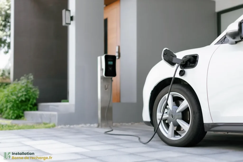 Une borne de recharge chez un particulier.